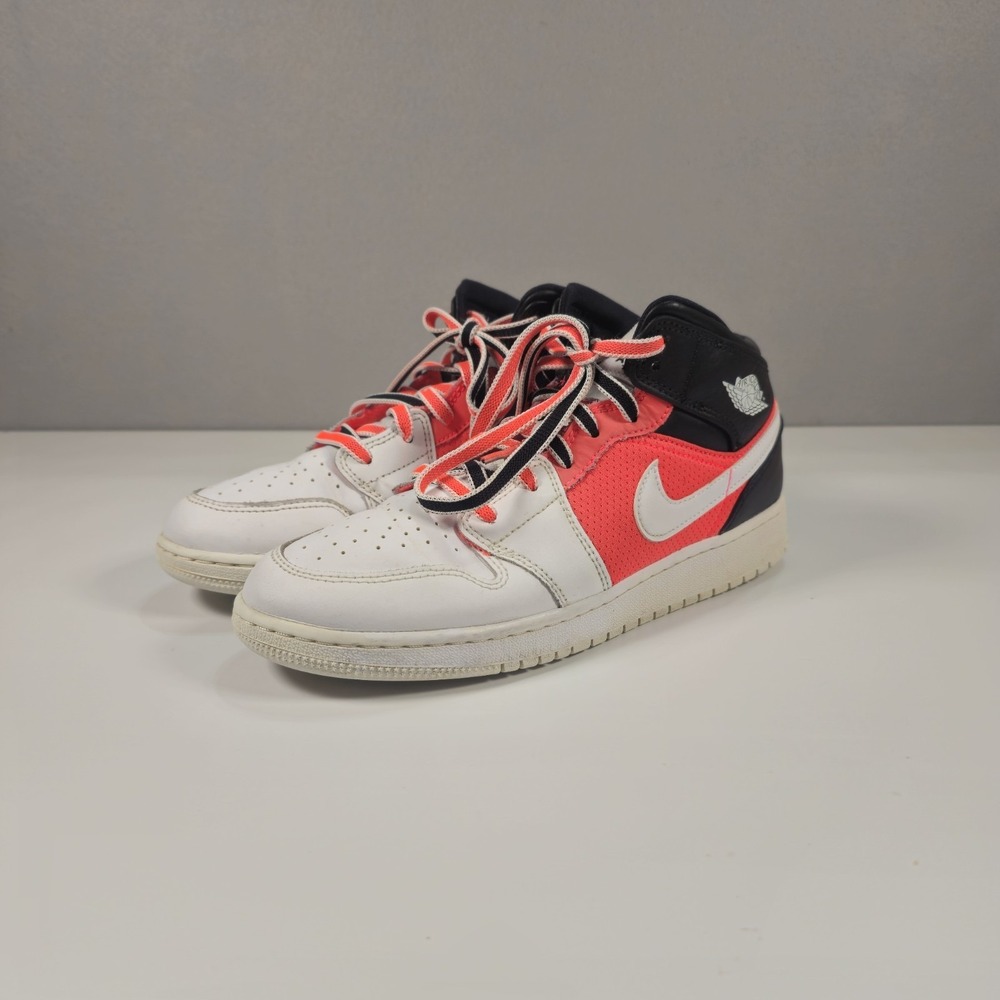 Nike Air Jordan 1 Mid SE GS White Infrared FB4417-016 Size 7Y Womens 8.5